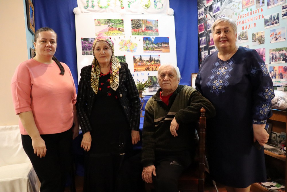 Виставка унікальних картин із риб’ячих кісточок та мушель відкрилася у музеї Покрова (фото)