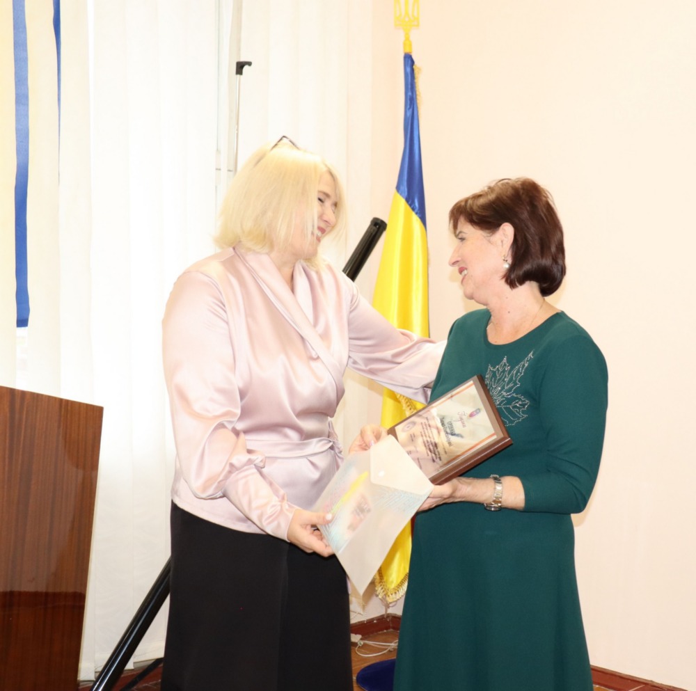 Кращі працівники культури Покрова 3