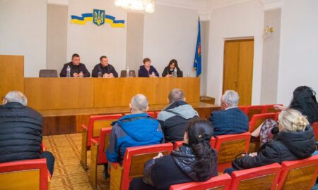 Начальник Нікопольської РВА зустрівся з аграріями двох громад (фото)