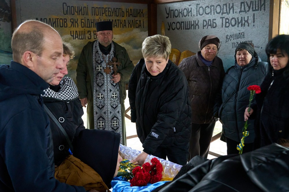 Нікополь провів в останню путь полеглого Захисника 10