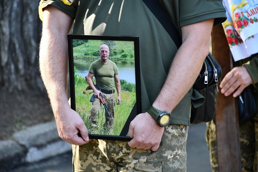 Вбиті росією мешканці Нікопольщини: Захисник з Нікополя Костянтин Коробов сьогодні відзначав би 58-річчя Вбиті росією мешканці Нікопольщини: Захисник з Нікополя Костянтин Коробов сьогодні відзначав би 58-річчя