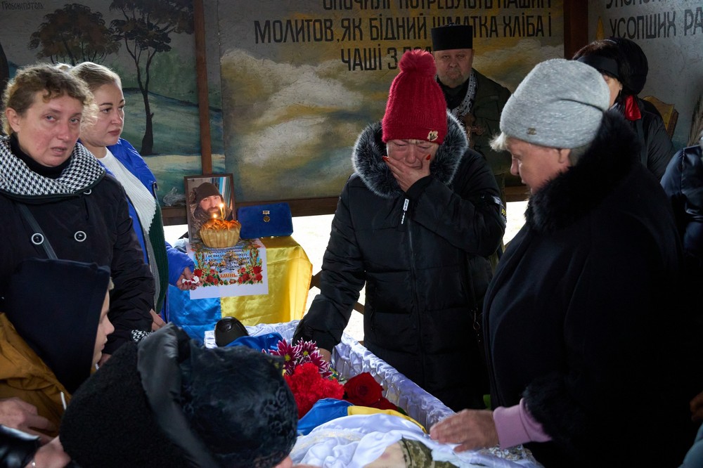 Нікополь провів в останню путь полеглого Захисника 7