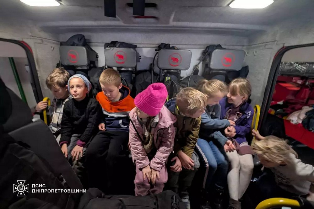  Школярі завітали до рятувальників Покрова (фото)