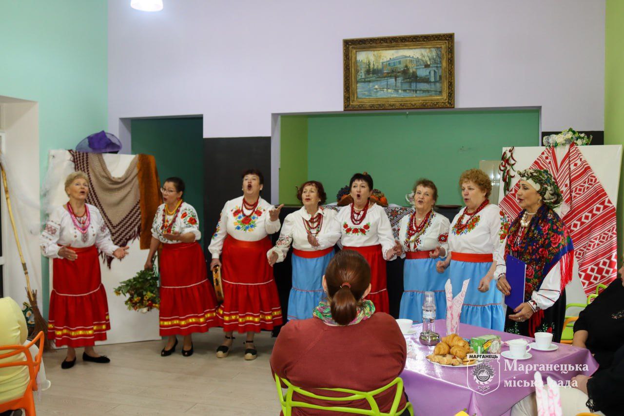 У Марганці відзначили День працівника культури (фото) 5 У Марганці відзначили День працівника культури (фото) 5