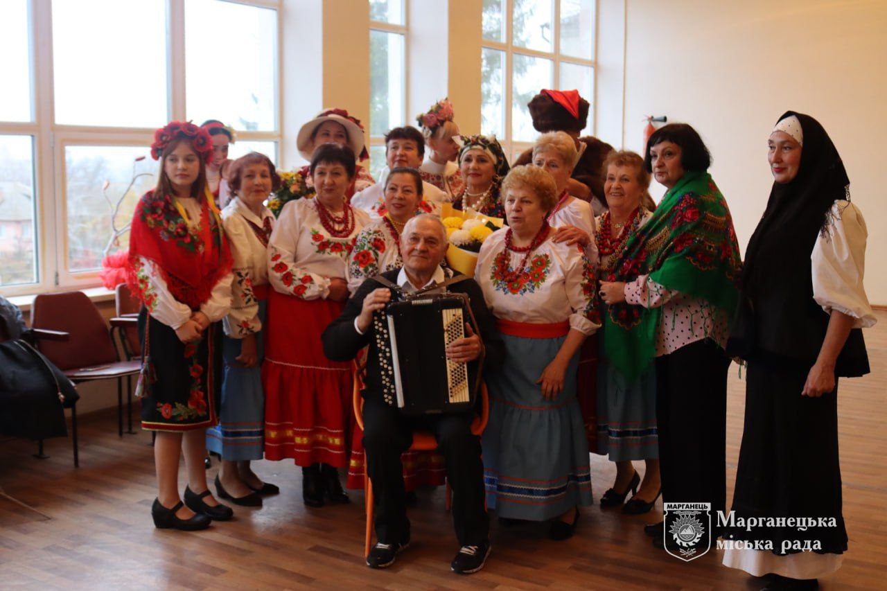 У Марганці відзначили День працівника культури (фото) 8 У Марганці відзначили День працівника культури (фото) 8