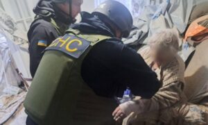 У Нікополі поранена 83 річна жінка і пошкоджені будинки, окупанти атакували КАБами Синельниківщину (фото) 2