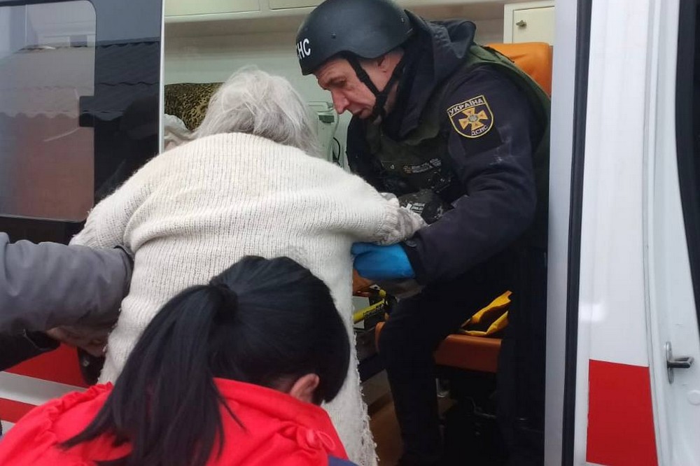 У Нікополі поранена 83 річна жінка і пошкоджені будинки, окупанти атакували КАБами Синельниківщину (фото) 7 У Нікополі поранена 83 річна жінка і пошкоджені будинки, окупанти атакували КАБами Синельниківщину (фото) 7