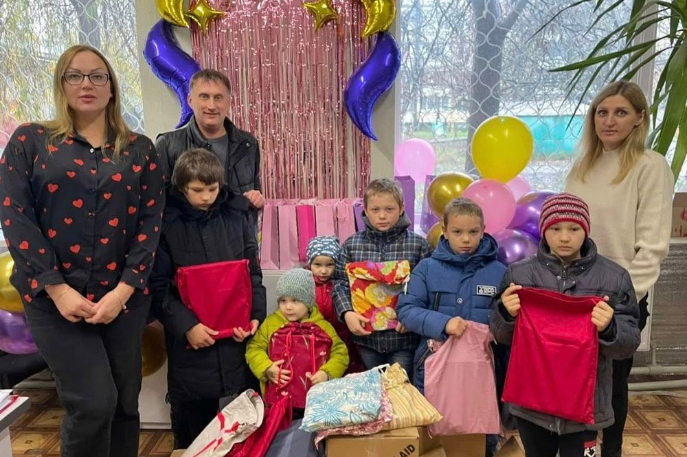 У Нікополі привітали дітей з родин, які опинилися у складних життєвих обставинах зі святом (фото)