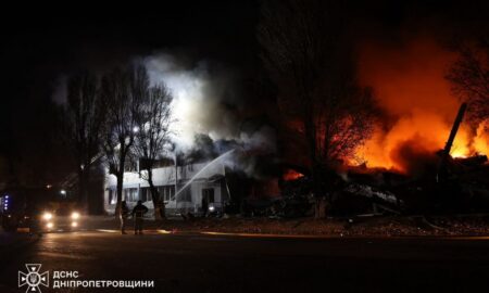 У Нікополі сьогодні ворог поцілив по АЗС