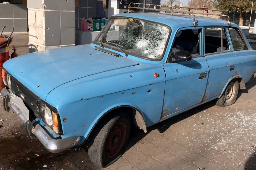 У Нікополі сьогодні ворог поцілив по АЗС 5 У Нікополі сьогодні ворог поцілив по АЗС 5