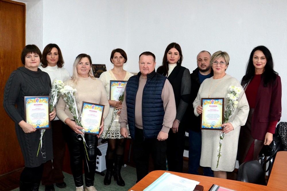 У Нікопольській РВА привітали працівників культури з професійним святом: фото і список нагороджених 1 У Нікопольській РВА привітали працівників культури з професійним святом 7