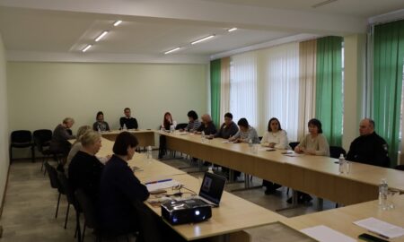 У Покрові  9