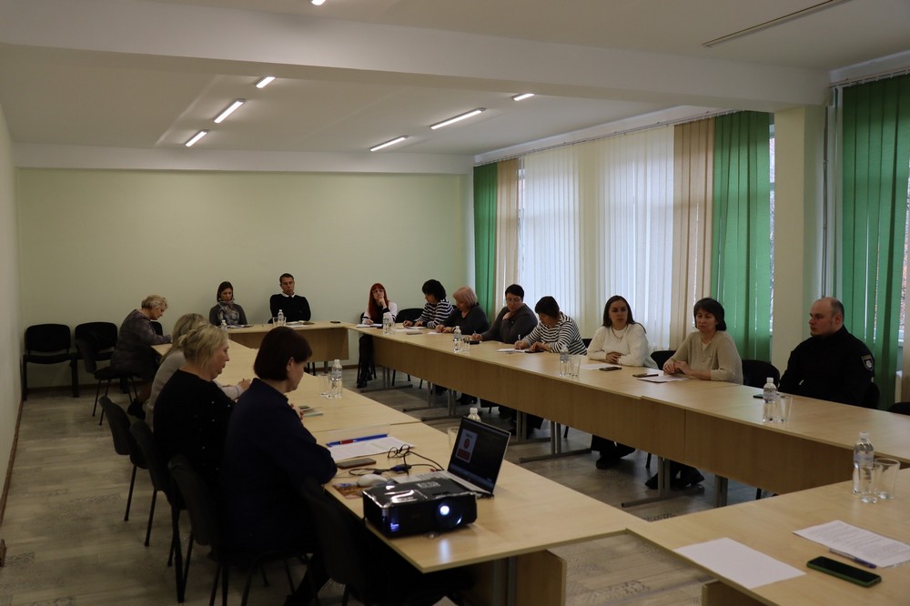 У Покрові обговорили захист прав дітей та протидію жорстокому поводженню з ними (фото) 1 У Покрові 9