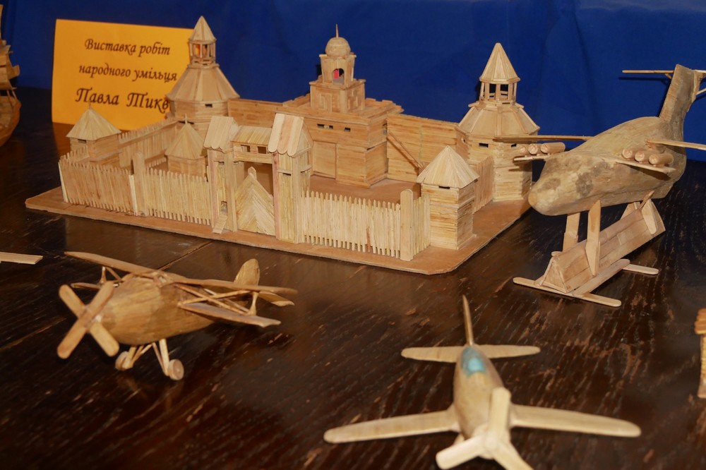 У музеї Покрова проходить виставка народних майстрів (фото) 7 У музеї Покрова проходить виставка народних майстрів (фото) 7