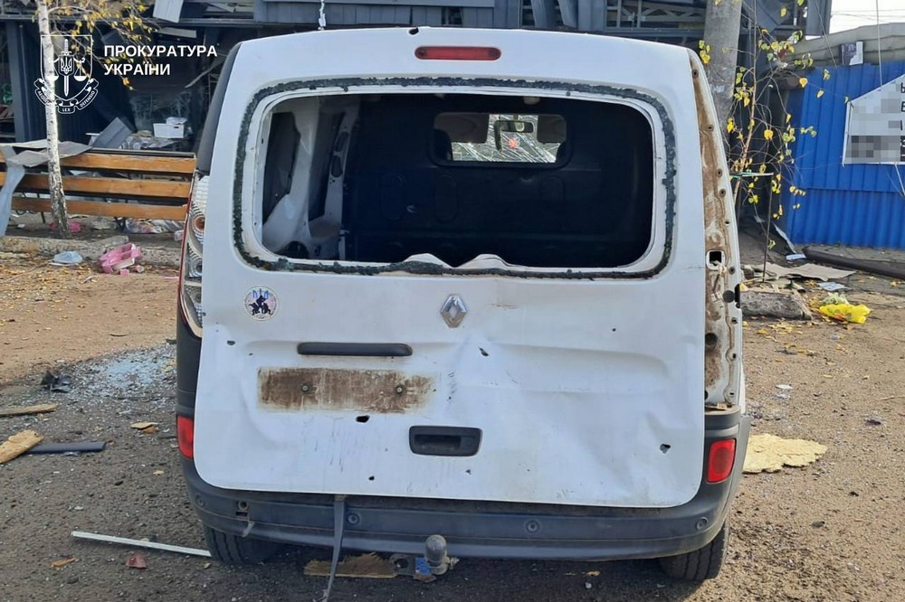 Ворог скинув бомби на центр Покровського на Синельниківщині 4