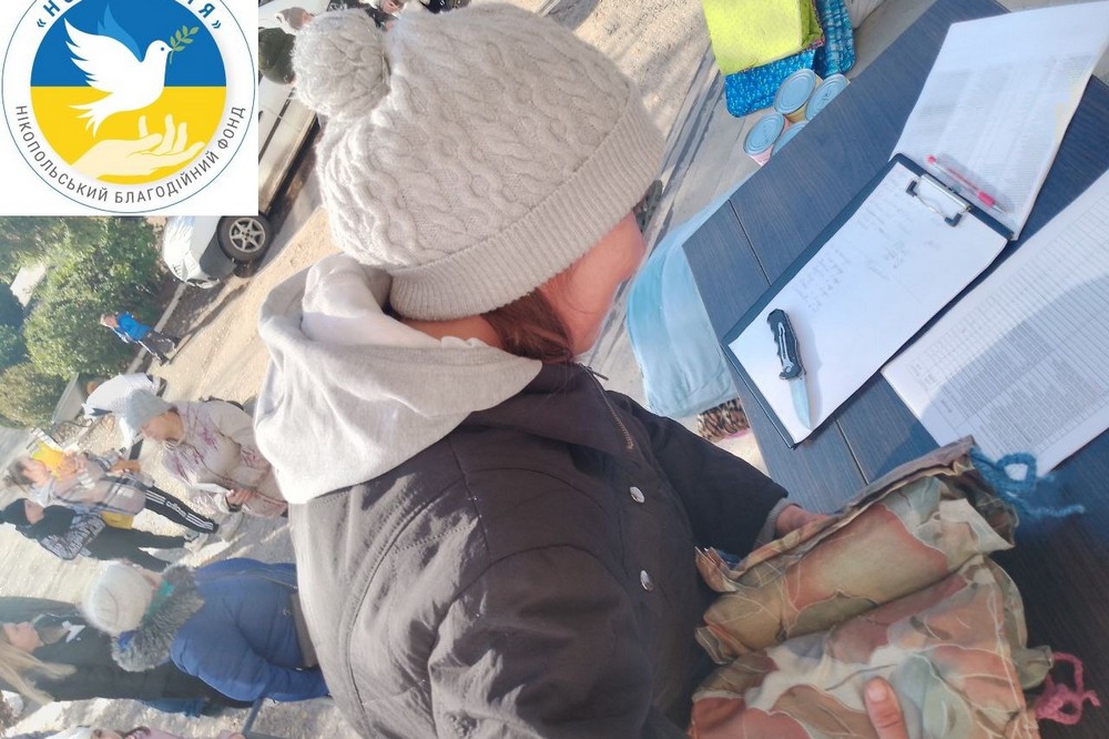 Жителям села на Нікопольщині видали гуманітарну допомогу (фото)