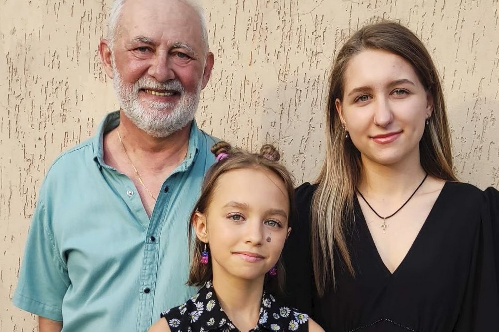 «Вчаться вбивати, полюючи на дітей і дорослих, а потім здають екзамени»: лікар з Нікопольщини розповів про роботу під цілодобовими обстрілами