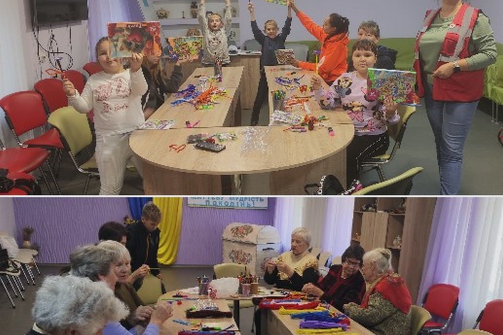 Для літніх людей і дітей ВПО у Покрові волонтери проводять теплі заходи з метою підтримки