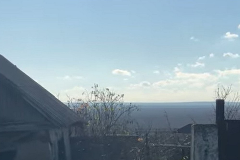 День у Нікополі, дрони майже щохвилини: як живе прифронтове місто-Герой – репортаж ДніпроTV (відео)