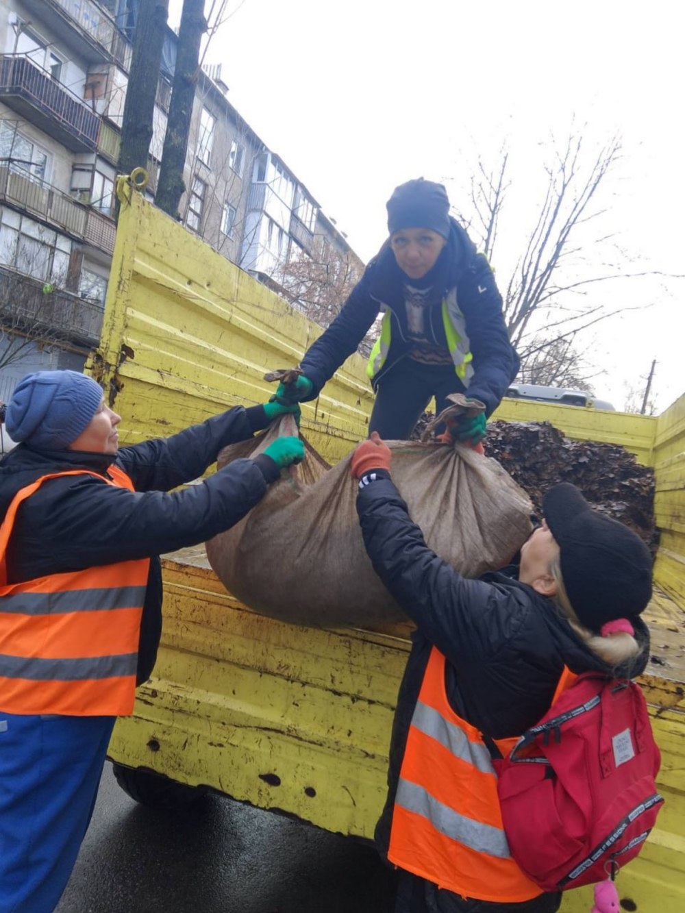 комунальники Марганця 6 комунальники Марганця 6