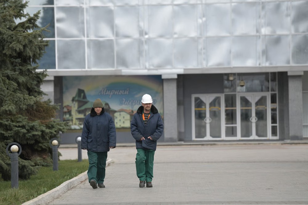 «Мурашки по мені бігали розміром із собаку… По ЗАЕС  гатили 4 години поспіль» - співробітник станції розповів про її захоплення, початок окупації і події зараз