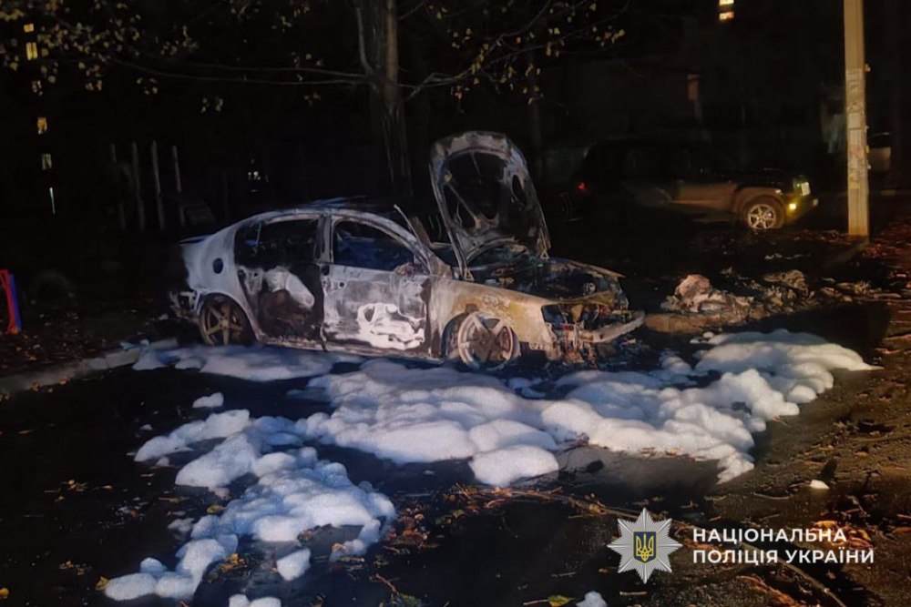 наслідки обстрілів Нікопольщини і області, зафіксували поліцейські (фото) 8 наслідки обстрілів Нікопольщини і області, зафіксували поліцейські (фото) 8