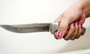 Керуюча стоматології у Дніпрі поранила ножем працівницю – ЗМІ