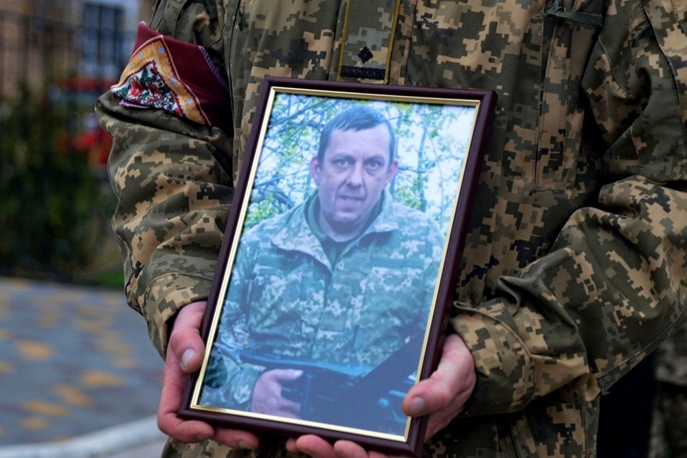 Вбиті росією мешканці Нікопольщини: Захисник з Нікополя Валерій Бут загинув 10 листопада