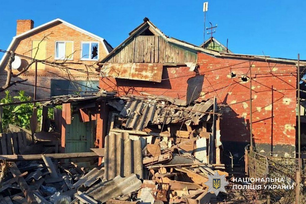 У Нікополі дрон влучив у гаражний кооператив і поранив пенсіонера