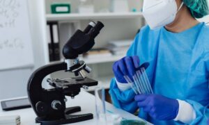 Захворюваність на COVID-19 та ГРВІ продовжує знижуватись: епідеміологічна ситуація на Дніпропетровщині