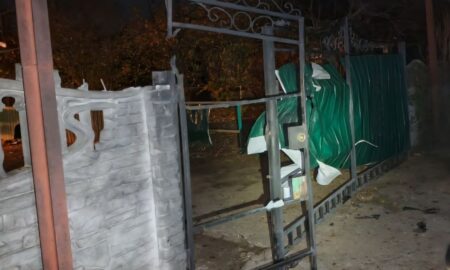 На Нікопольщині, Синельниківщині і у Павлоградському районі знову було неспокійно ввечері і вранці. Є поранені і руйнування. Ворог бив по громадах з різних видів зброї. В області працювала ППО.