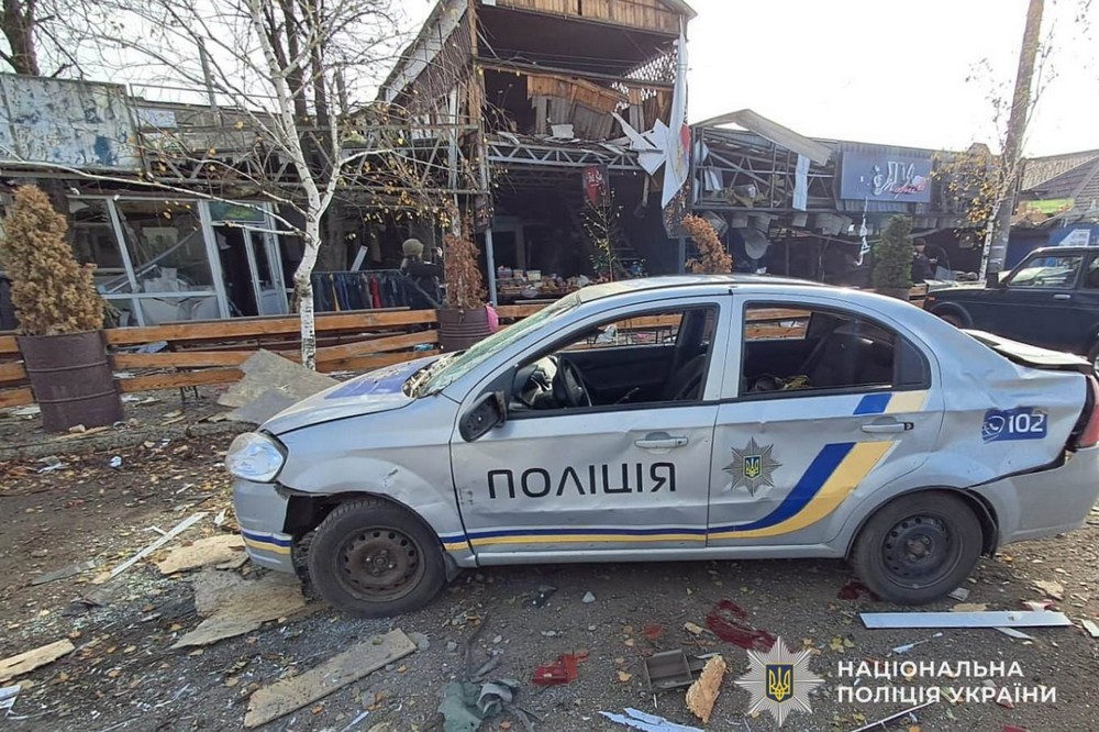 Протягом доби під ударом ворога були Нікопольщина, Синельниківщина і Павлоградщина. Є загиблі і поранені. Багато руйнувань.