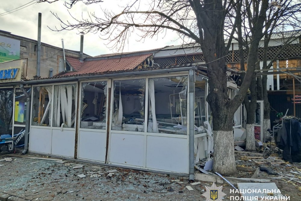 2 вбитих і 7 поранених: під ударом були Нікопольщина, Синельниківщина і Павлоградщина – поліція про наслідки ворожих атак (фото)