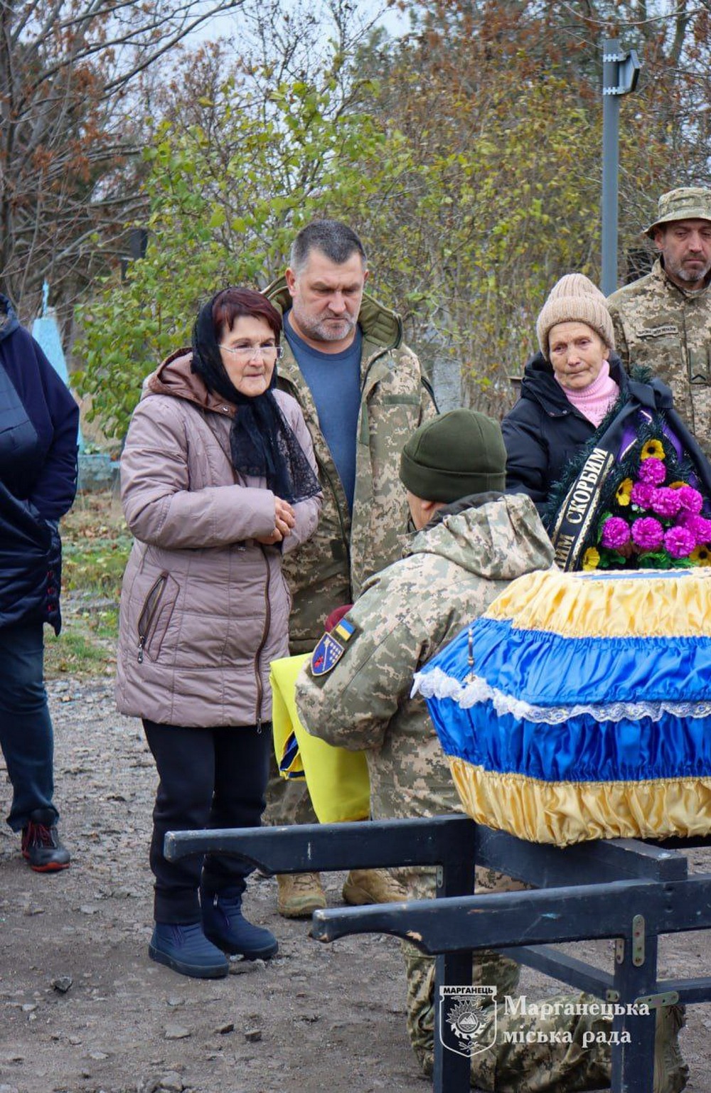 photo 2025 11 06 13 13 12 (2) На Нікопольщині провели в останню путь Героя: фото