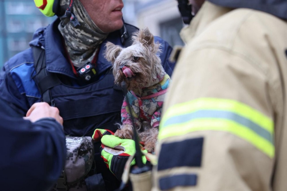 Кількість жертв удару по Дніпру зросла
