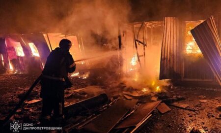 Нікополь, Павлоград і Синельниківщина під вогнем, вбито чоловіка: наслідки ворожих обстрілів Дніпропетровщини показали в ДСНС