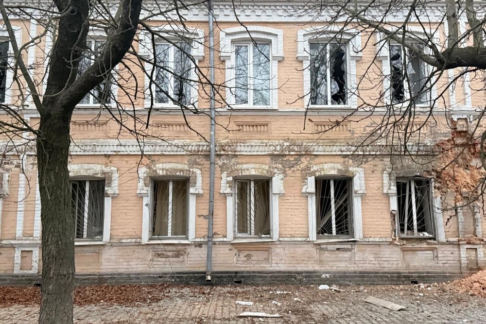 Фото наслідків обстрілів Нікополя