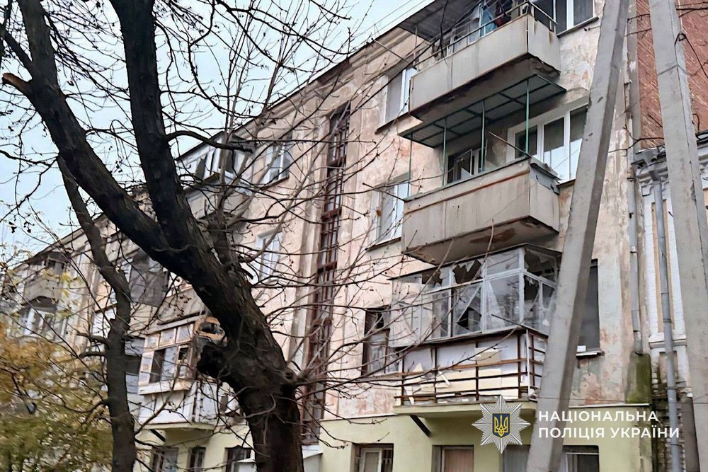 photo 2025 11 13 12 18 44 (2) Водій розвантажував продукти, коли прилетів ворожий дрон: про наслідки ударів по Нікопольщині і Синельниківщині розповіли у поліції (фото)