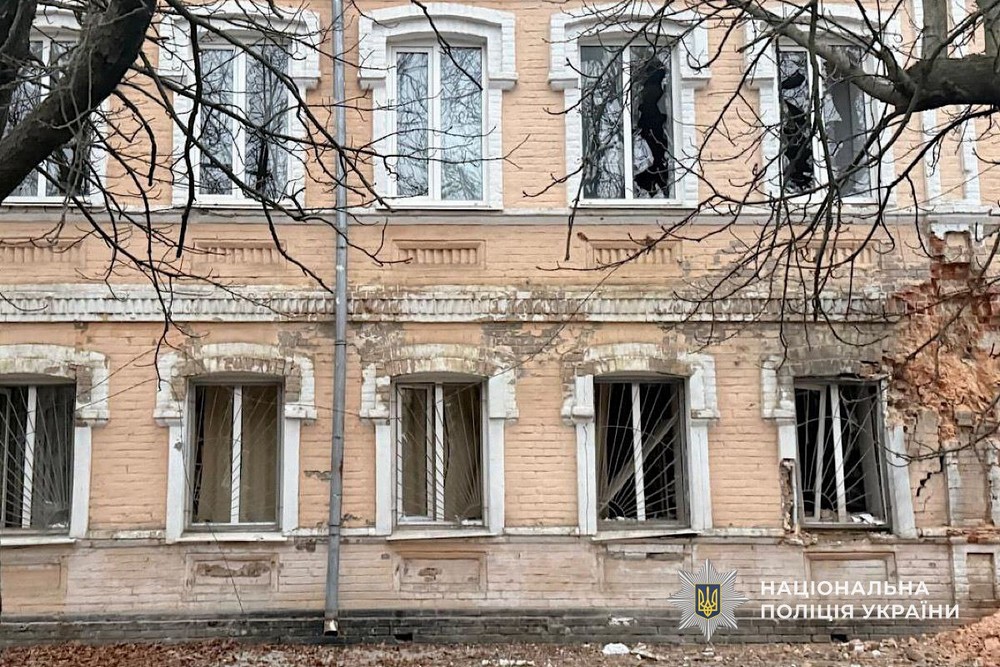 photo 2025 11 13 12 18 44 (3) Водій розвантажував продукти, коли прилетів ворожий дрон: про наслідки ударів по Нікопольщині і Синельниківщині розповіли у поліції (фото)