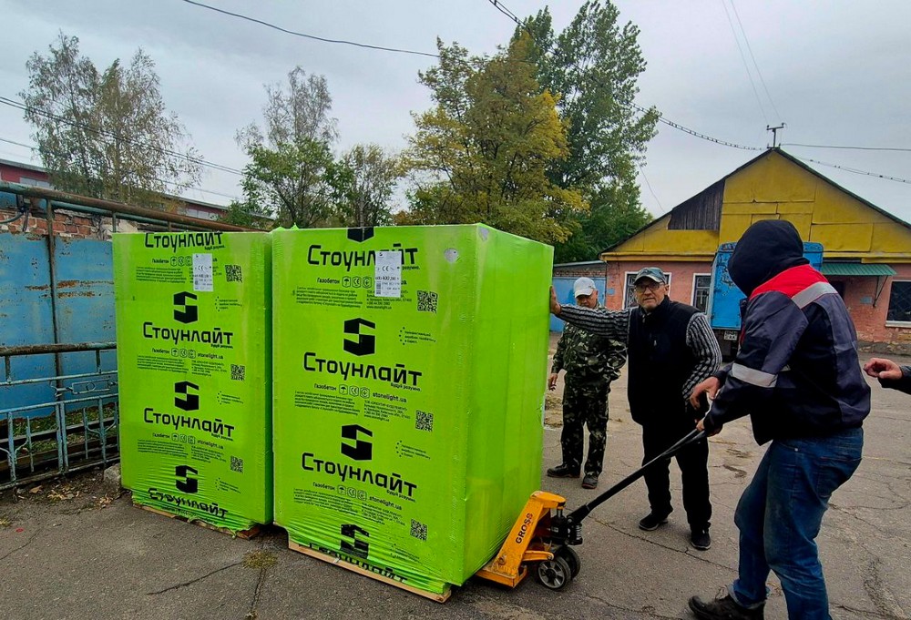 Відремонтують будівлю водоканалу і адмінбудівлю: Марганець отримав гуманітарну допомогу (фото)