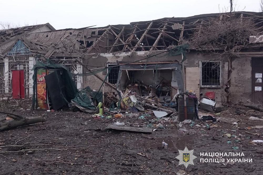 photo 2025 11 17 12 07 47 (2) 6 поранених внаслідок ворожих атак: під ударом Нікопольщина, Синельниківщина і Павлоградський район – поліція показала фото наслідків