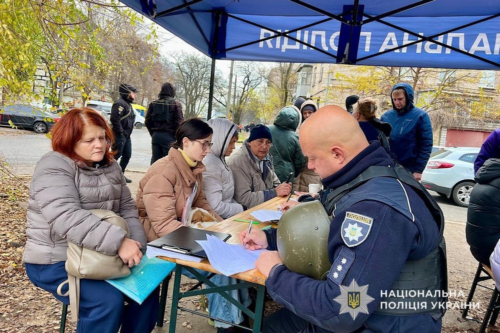 На Нікопольщині атаковано поліцейських, вбито і поранено цивільних, масштабний удар по Дніпру – поліція про наслідки ворожого терору (фото)