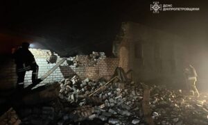 Удар по складу з продуктами, поранені люди і загиблі тварини: ДСНС про нічні атаки на Дніпропетровщину