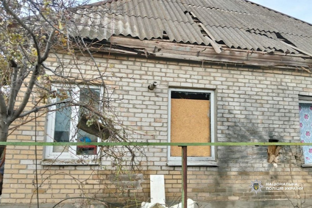 Півсотні ударів по Нікопольщині, троє поранених на Павлоградщині, також атаковано Дніпро, Криворіжжя і Синельниківщину – поліція