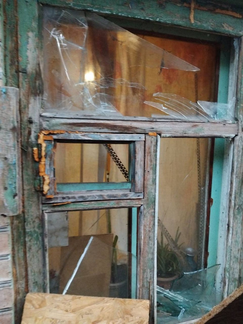 Ворог атакував Нікополь і район, є загиблий і поранені на Синельниківщині внаслідок обстрілів цієї ночі