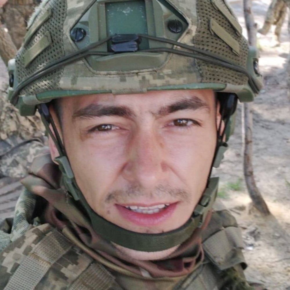 Нікополь втратив ще одного Захисника на фронті. Майже рік він вважався зниклим безвісти, і у рідних була надія. Але, на жаль…