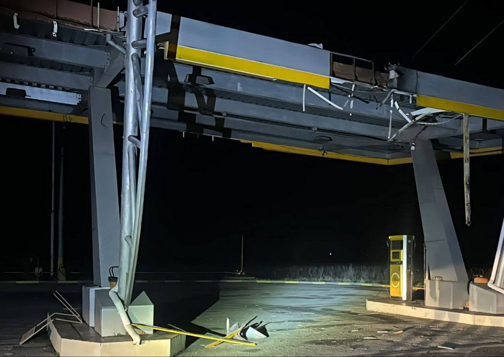 У Нікополі знову понівечено АЗС, ворог також бив по району і Синельниківщині цієї ночі