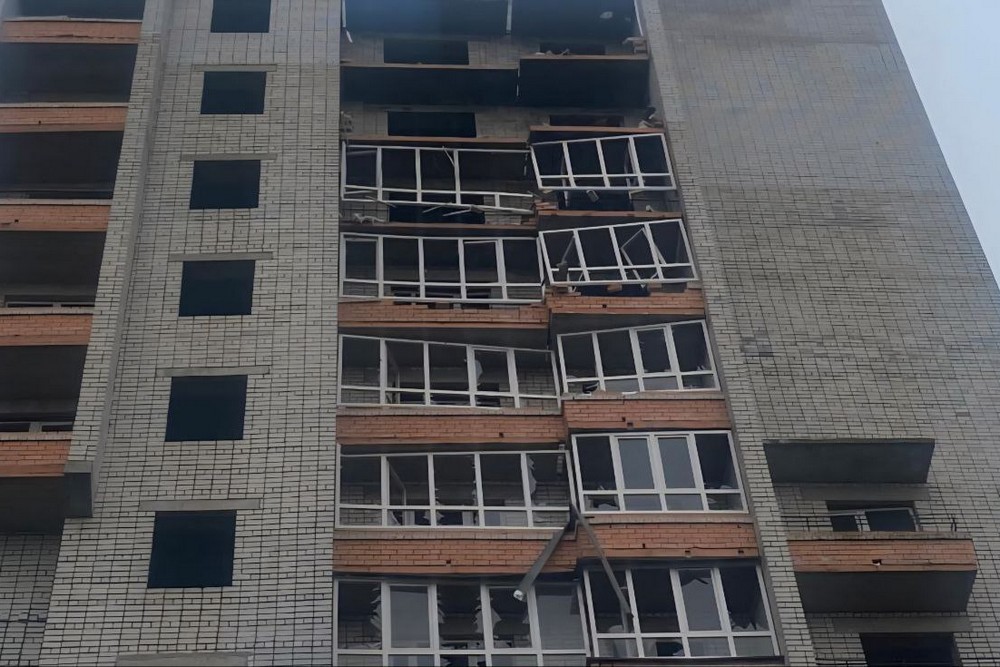 Фото наслідків обстрілів Нікополя