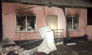 Ворог обстрілював Нікополь і Синельниківщину вночі: є поранені і руйнування