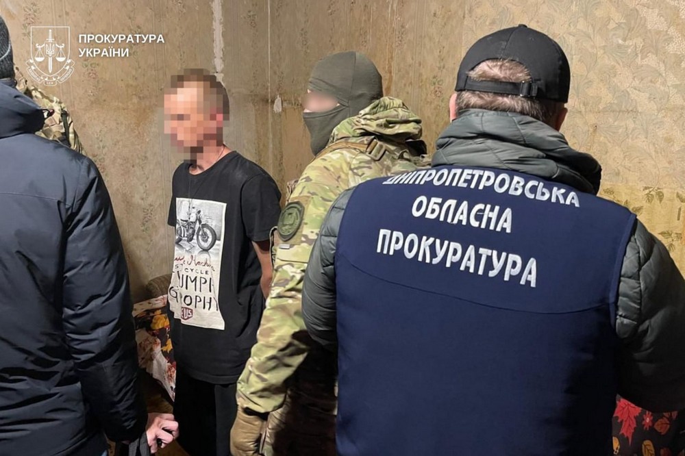 Корегував обстріли Нікополя: затримано місцевого мешканця, завербованого на сайті «інтимних» знайомств